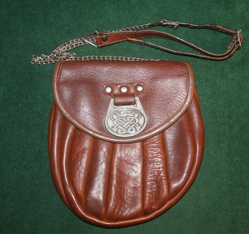 Handcrafted pleated leather - handcrafted,