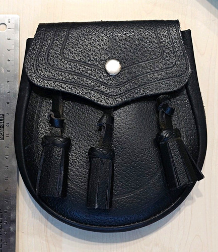 Black leather scottish sporran - black,